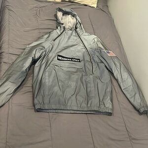 Members only reflective zip up jacket size men’s medium